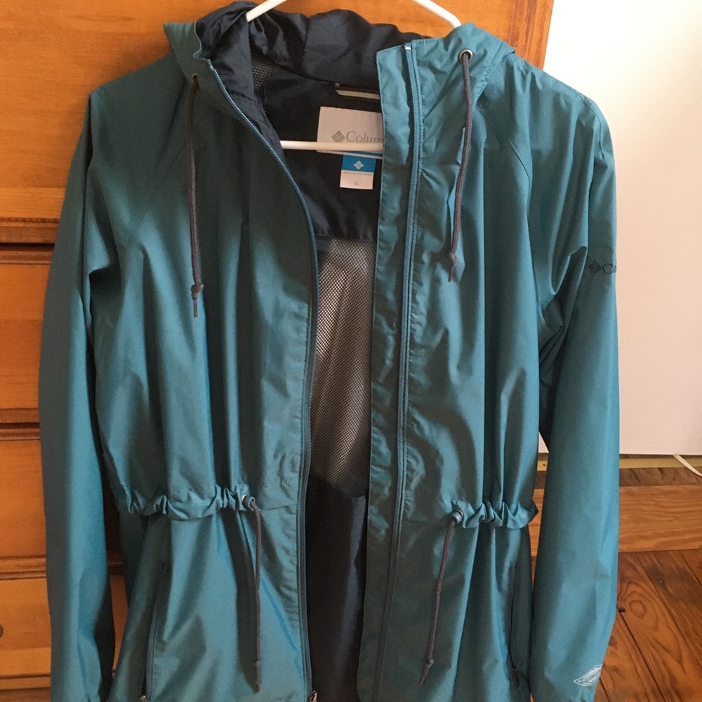 Columbia Women's Arcadia Casual Rain Jacket